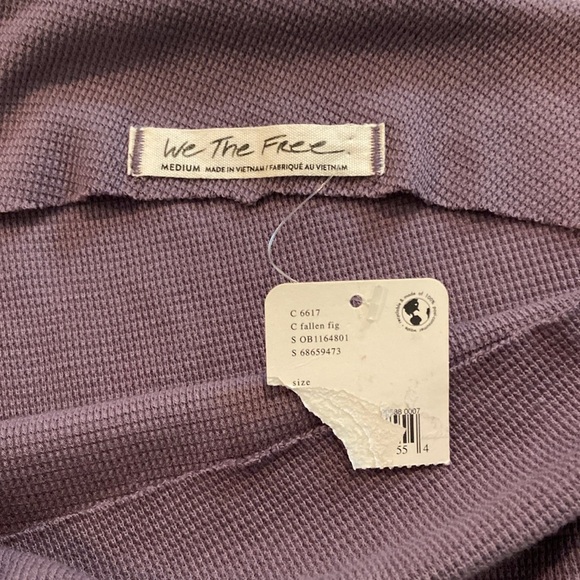 WE THE FREE off the shoulder top size small​ - Picture 5 of 10